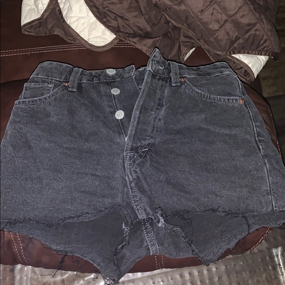 Black shorts.